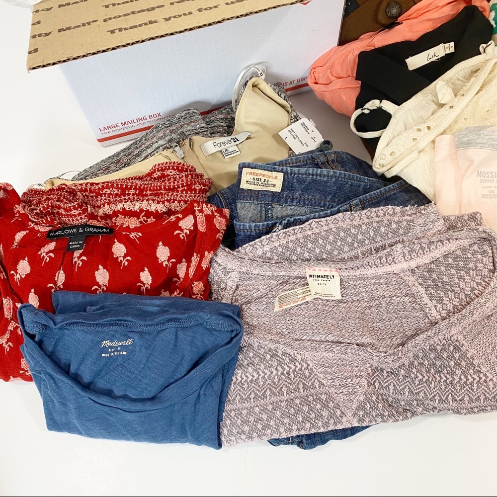 Reseller Mystery Boxes 10 items $30 - Picture 2 of 5
